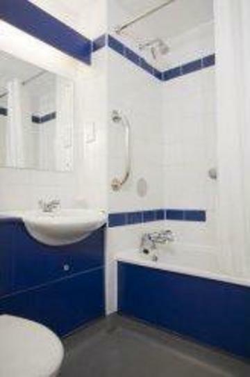 Travelodge London Park Royal Dış mekan fotoğraf